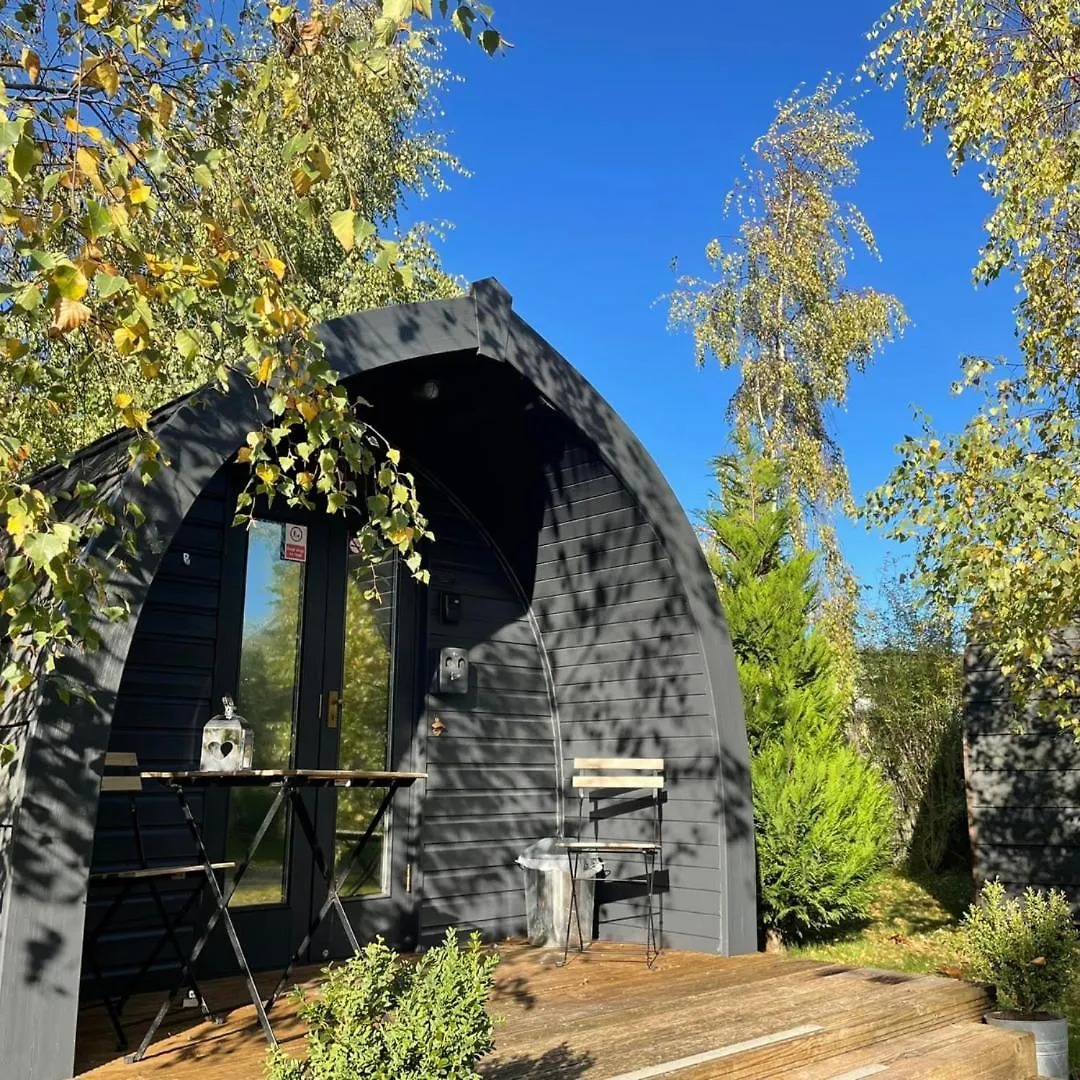 The Little Hide - Adult Only Camping Pods Wigginton