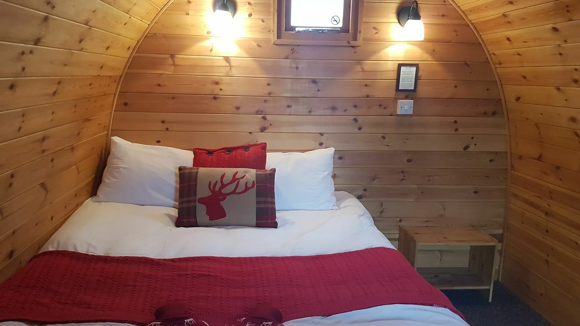 The Little Hide - Adult Only Camping Pods Wigginton 0*,