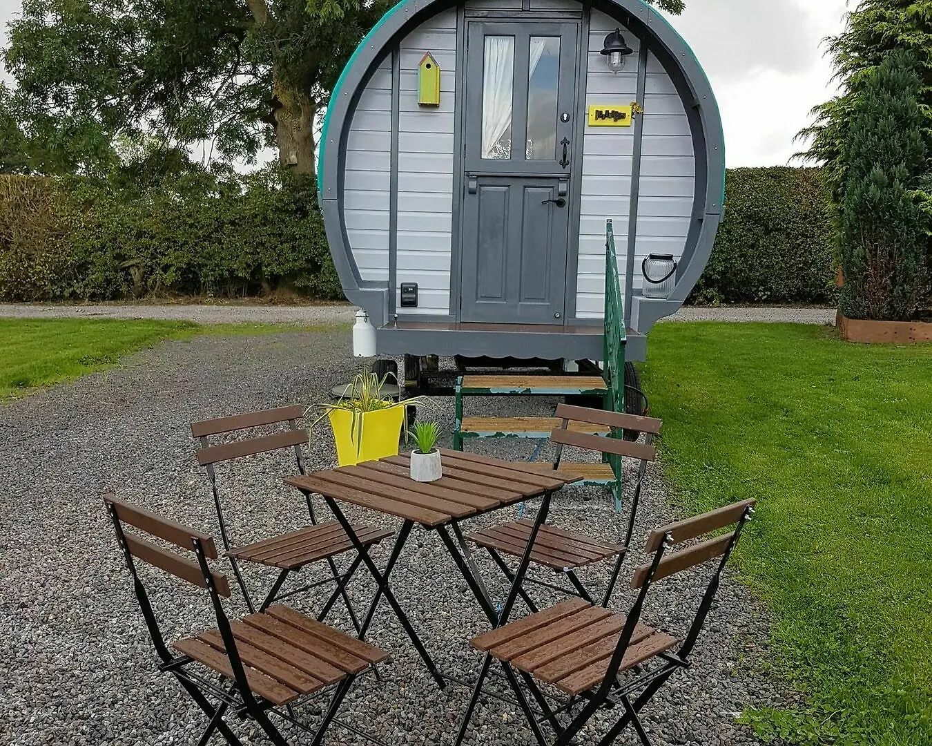 The Little Hide - Adult Only Camping Pods Wigginton